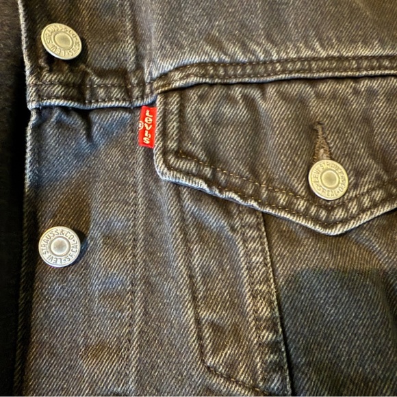 Levi's - Women’s Black Denim Jacket - Size Small - Picture 8 of 9